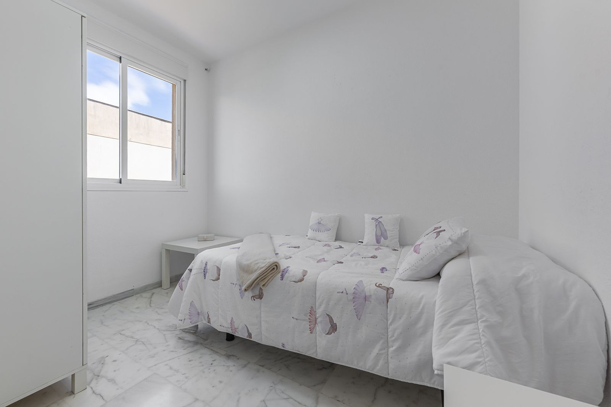 3 Bedroom Apartment in Casares - Photo 20
