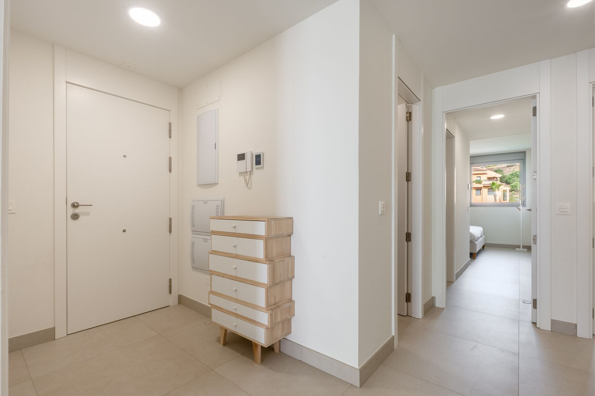 3 Bedroom Apartment in Mijas - Photo 16