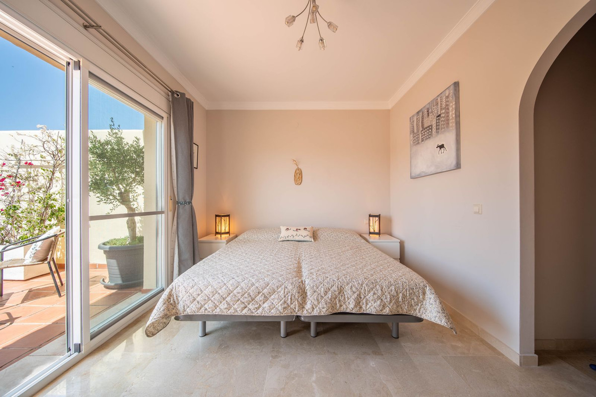3 Bedroom Penthouse in Mijas - Photo 10
