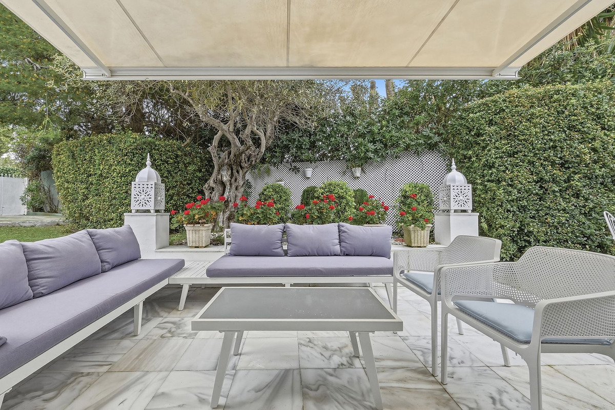 7 Bedroom Villa in Marbella - Photo 9