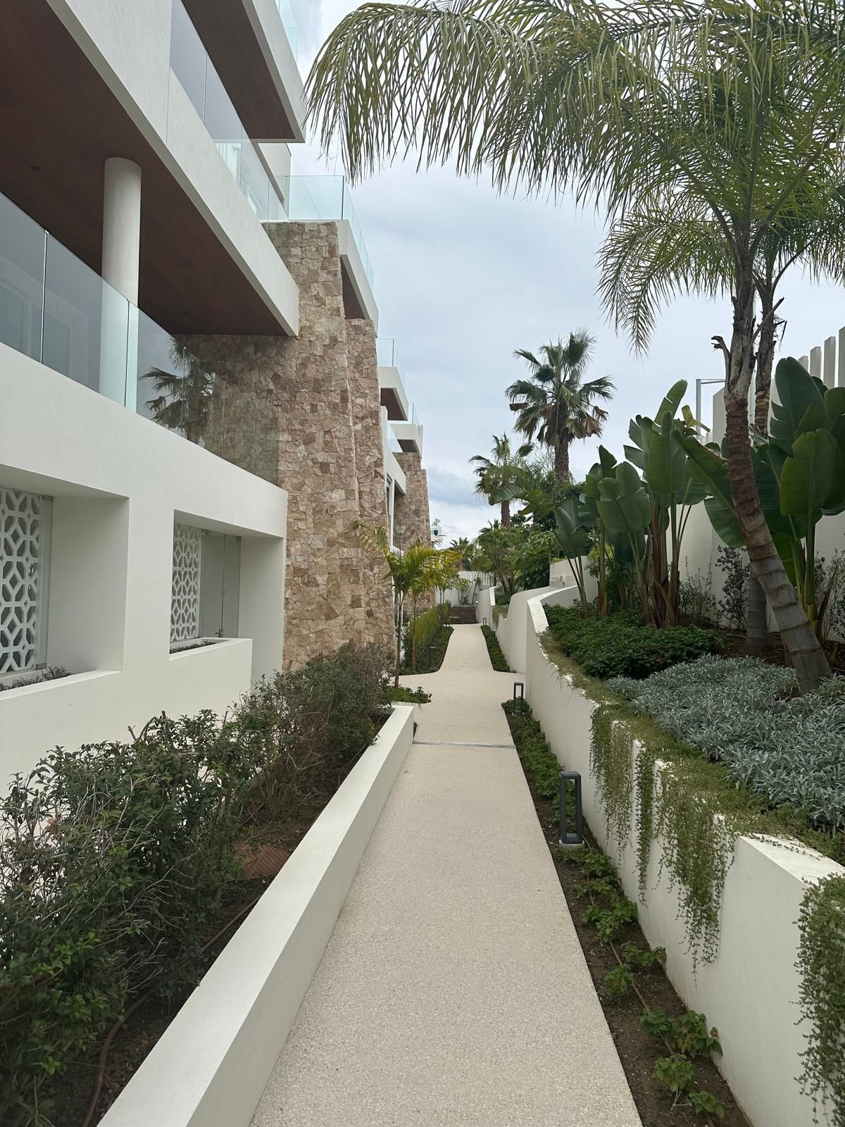 2 Bedroom Apartment in Marbella - Photo 66