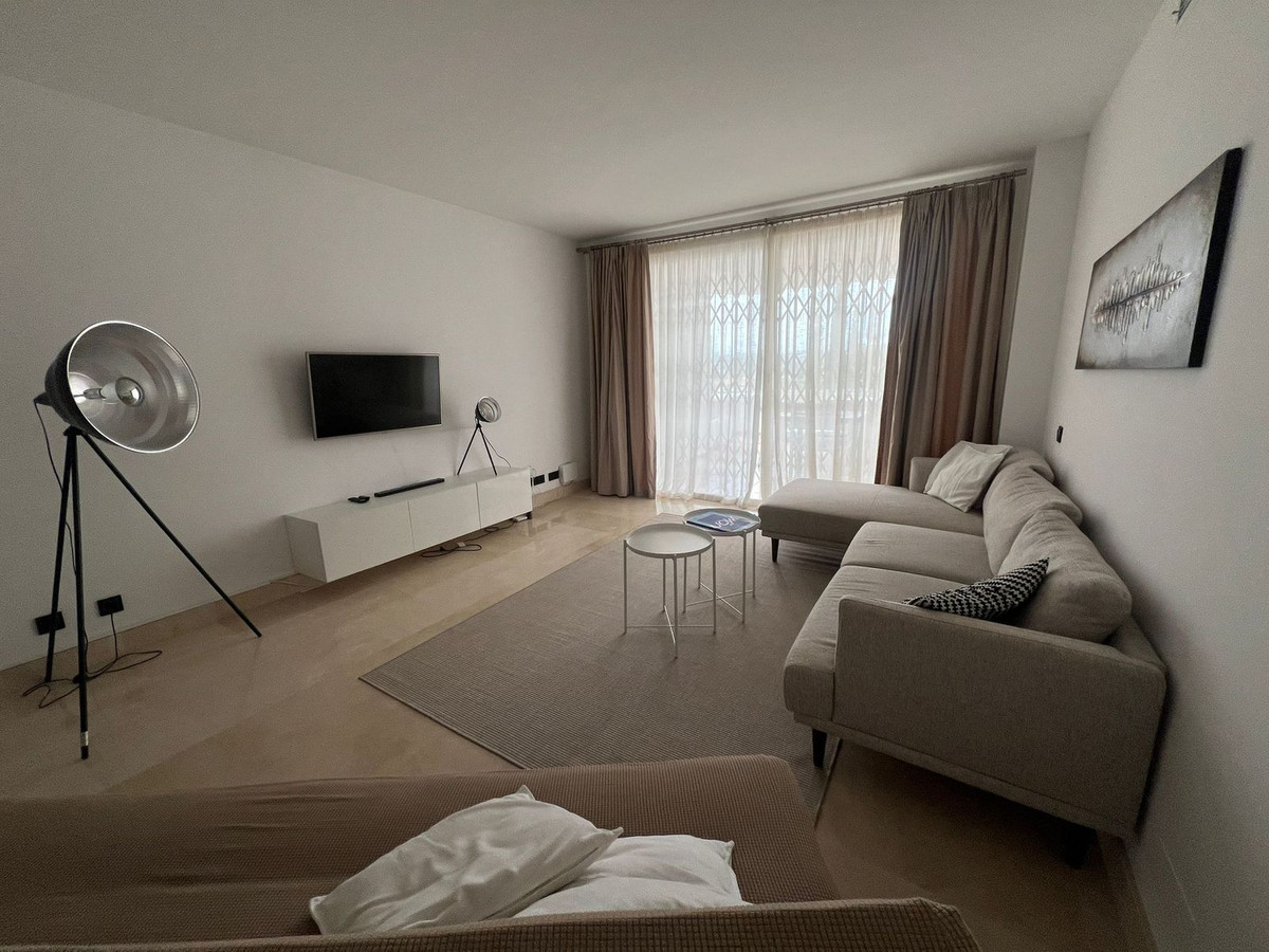 2 Bedroom Apartment in Marbella - Photo 19