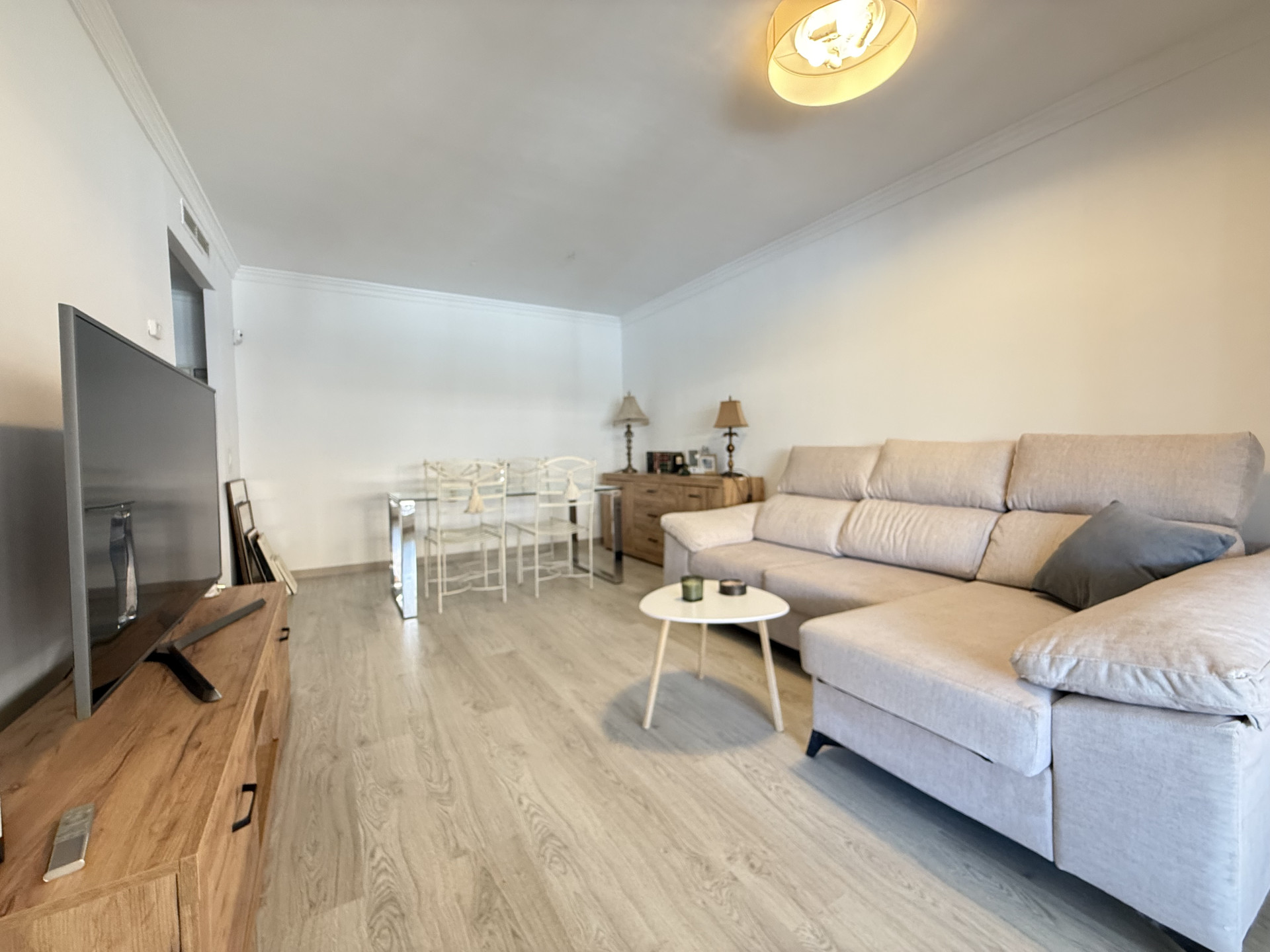 3 Bedroom Apartment in Marbella - Photo 7