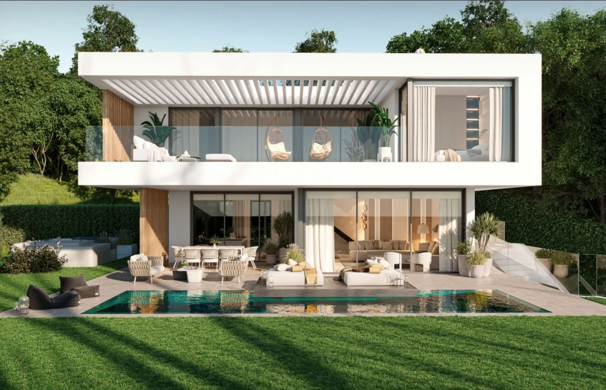 5 Bedroom Villa in Estepona - Photo 2