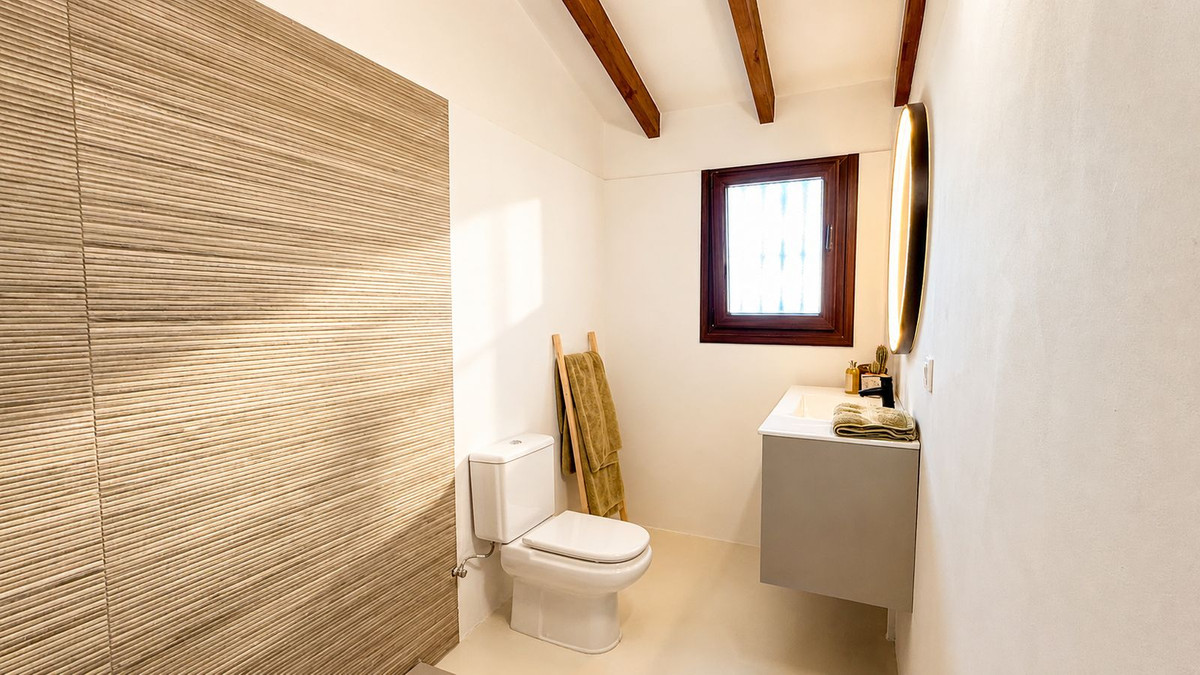 2 Bedroom Townhouse in Mijas - Photo 10