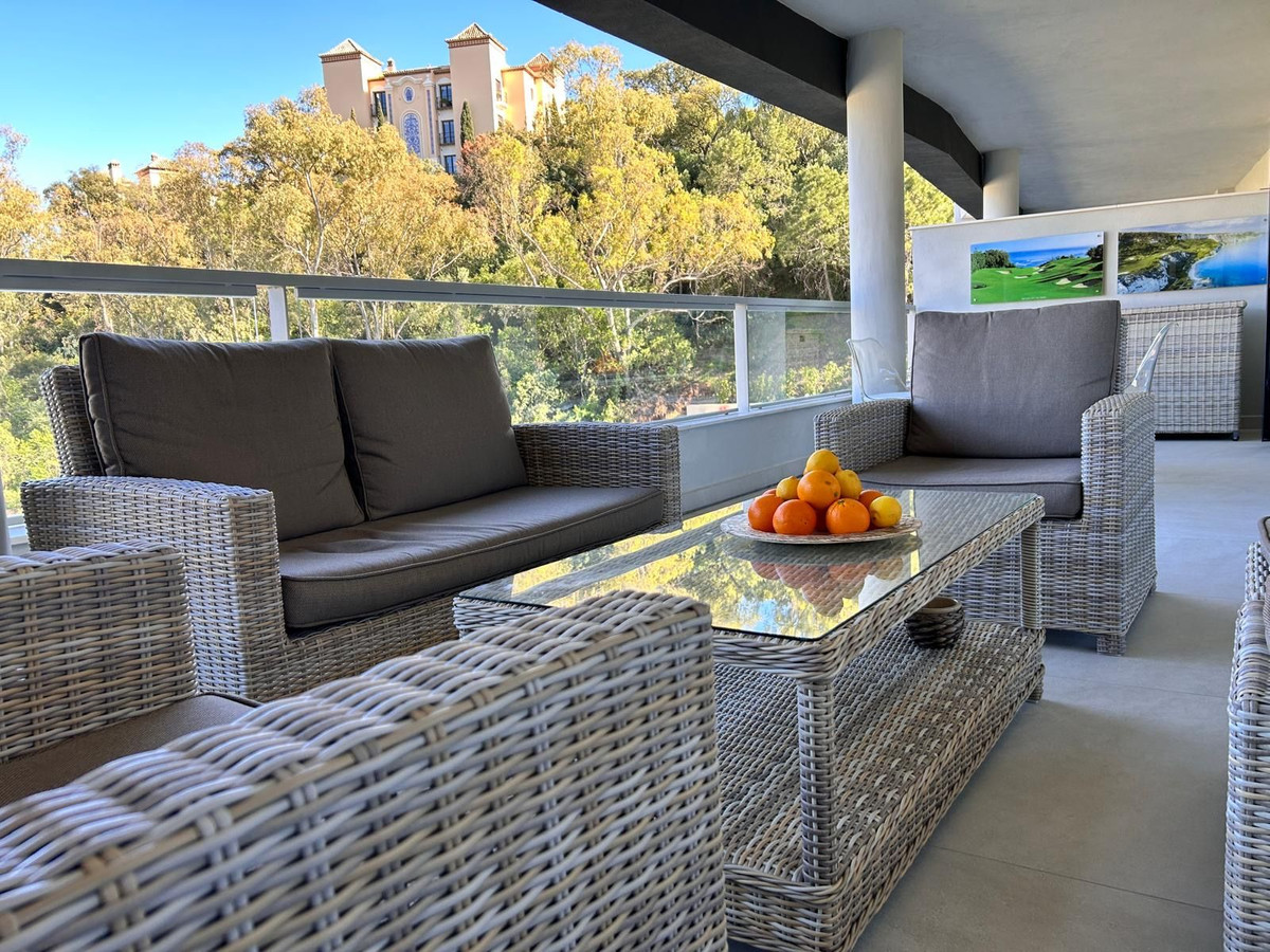 3 Bedroom Apartment in Benahavís - Foto 2