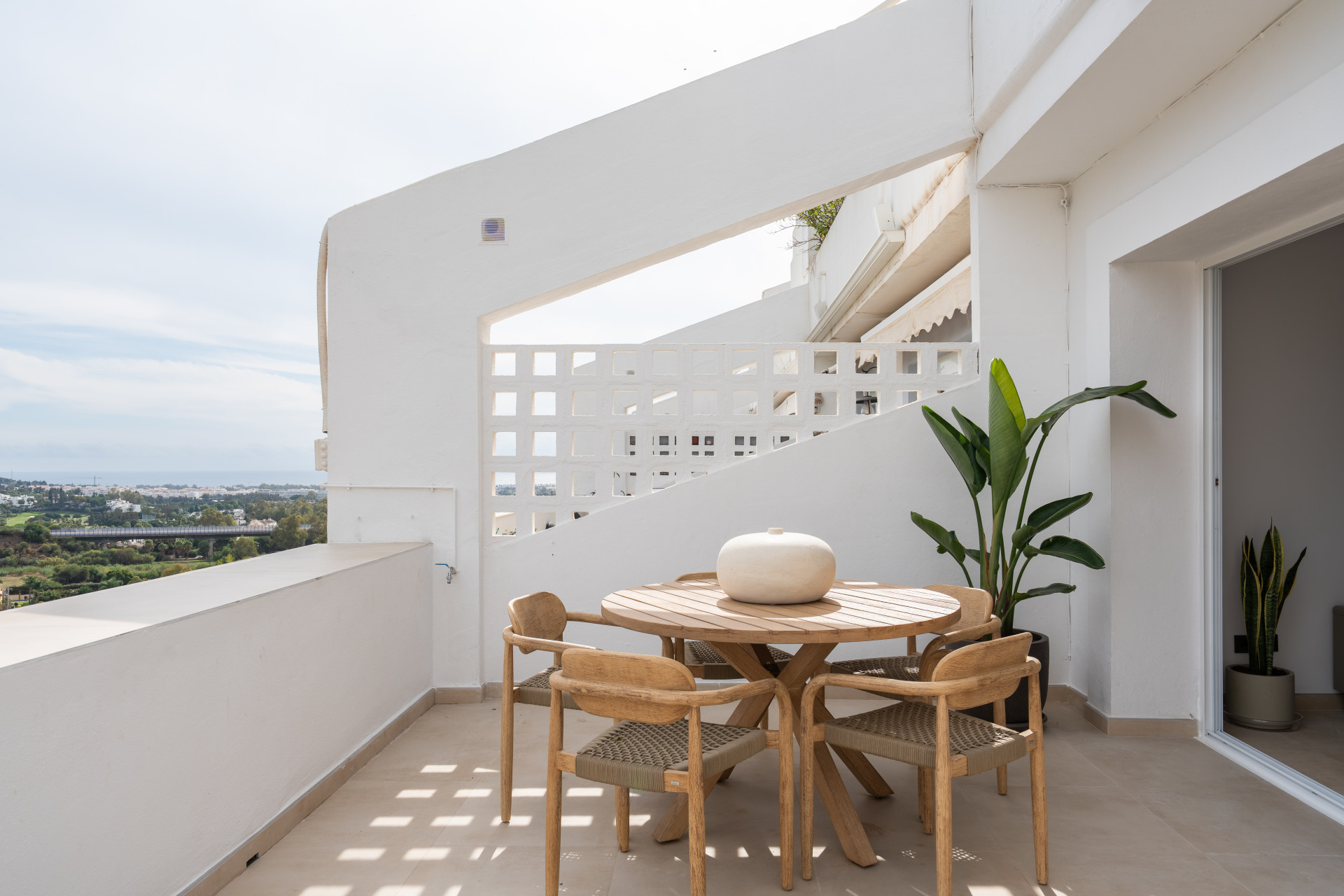 2 Bedroom Apartment in Benahavís - Foto 6