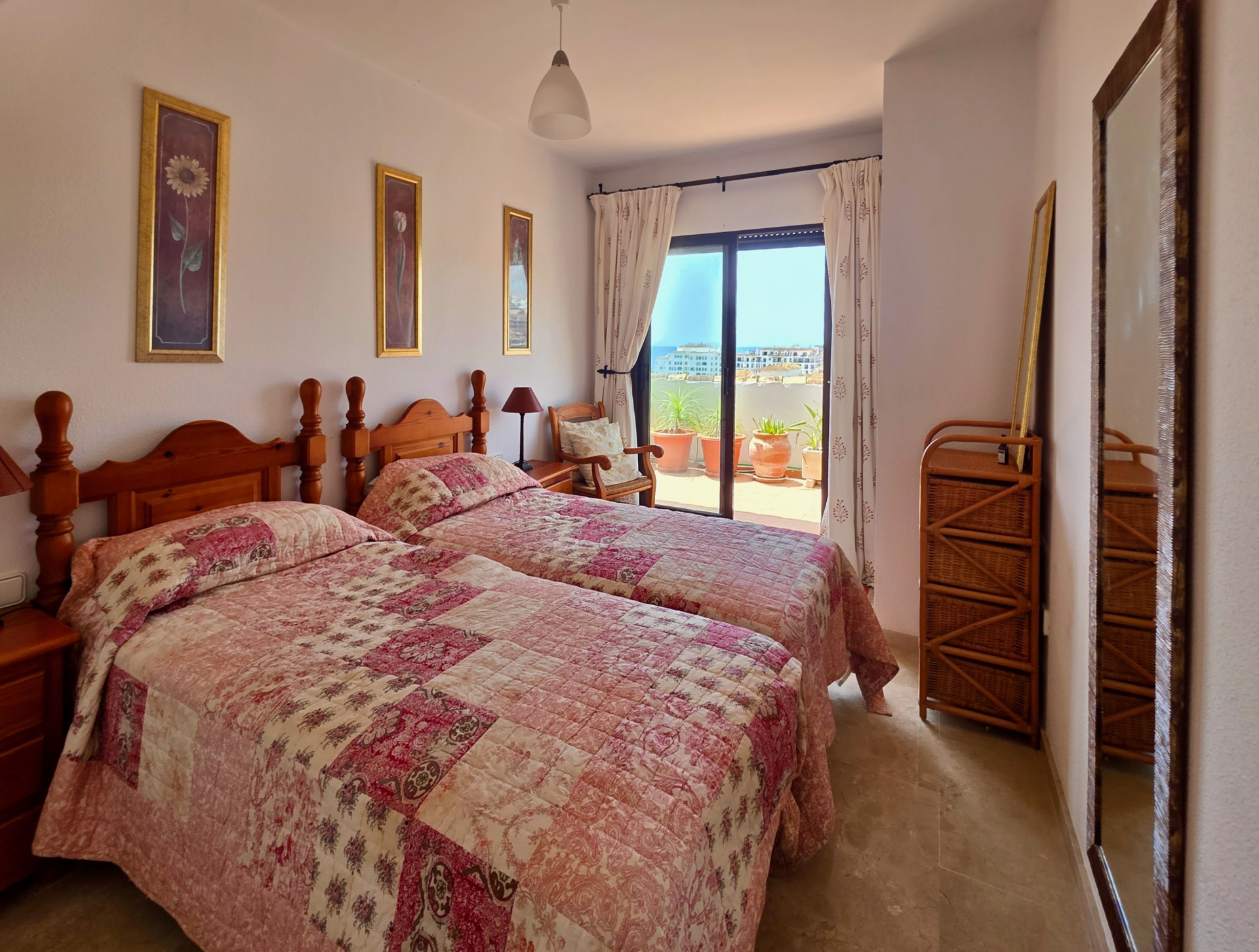 3 Bedroom Penthouse in La Duquesa - Photo 21