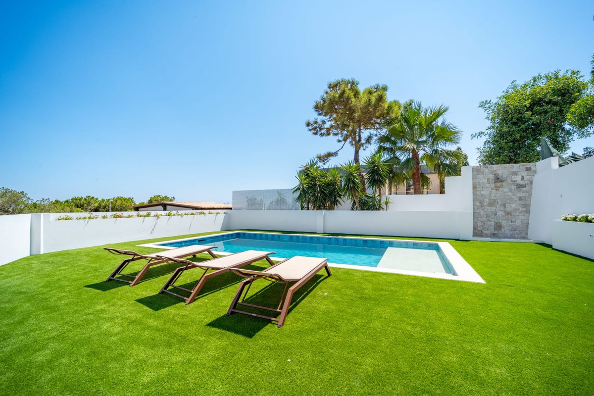 5 Bedroom Villa in Mijas - Photo 6