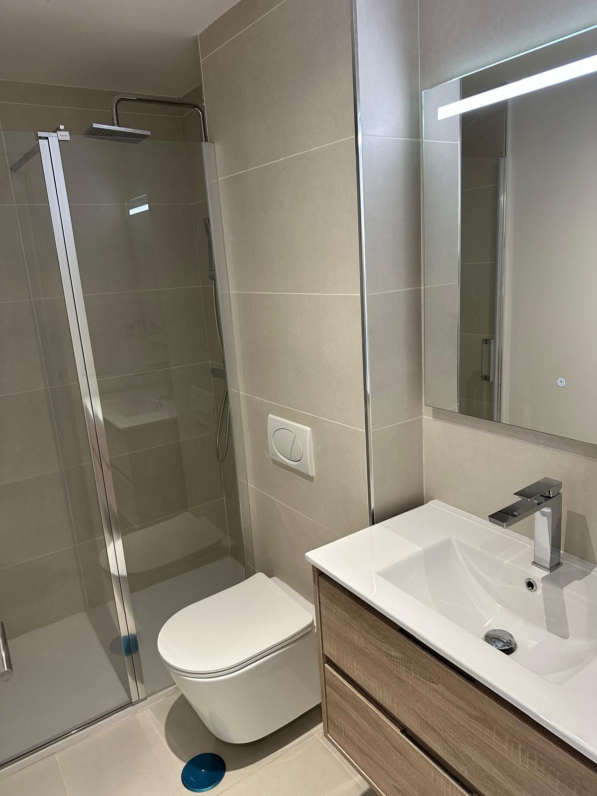 2 Bedroom Apartment in Benalmádena - Photo 13