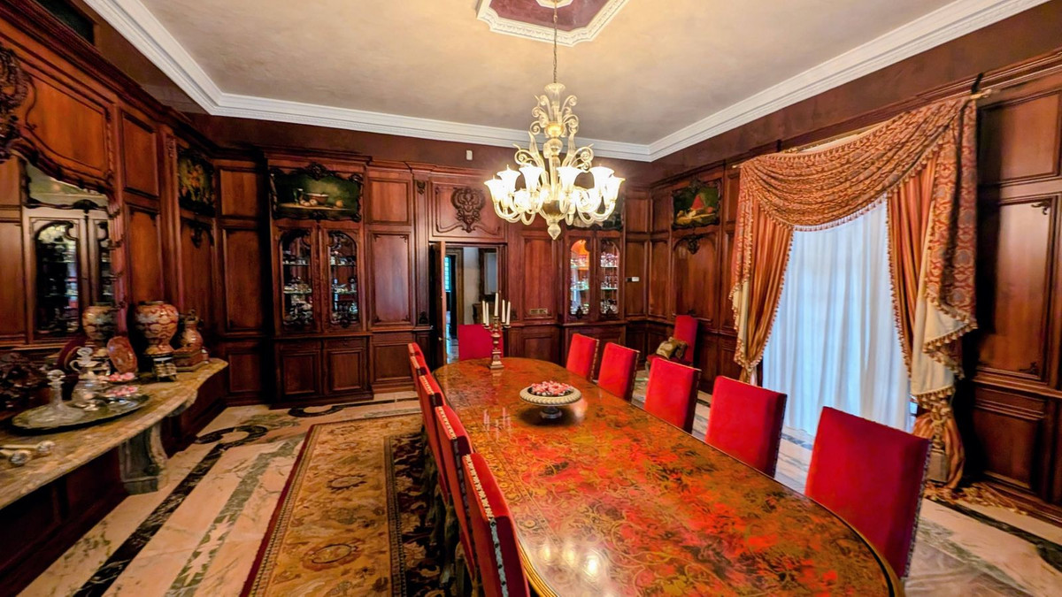 16 Bedroom Villa in Sotogrande - Photo 18