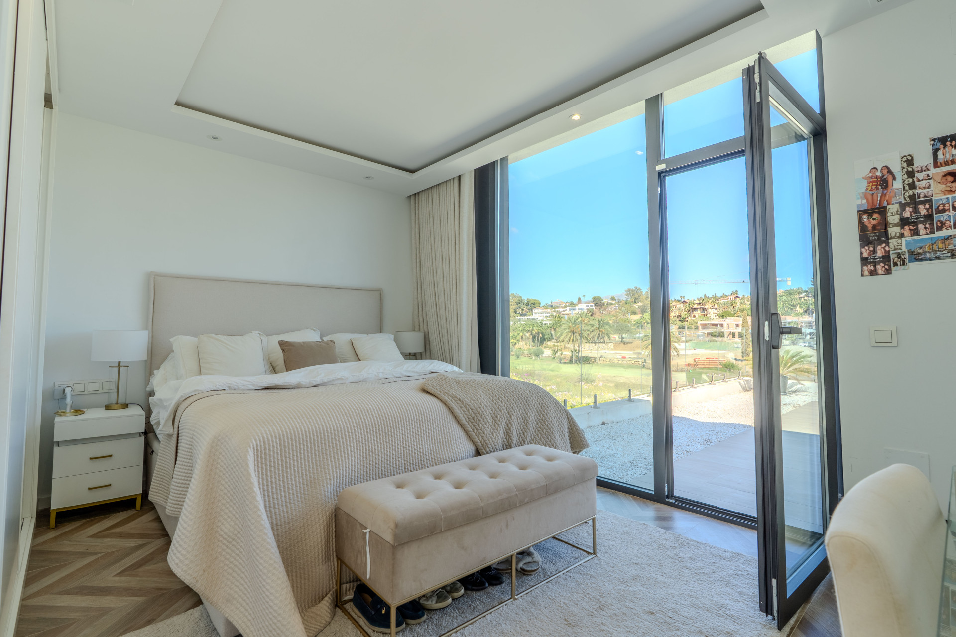 4 Bedroom Villa in Estepona - Photo 5