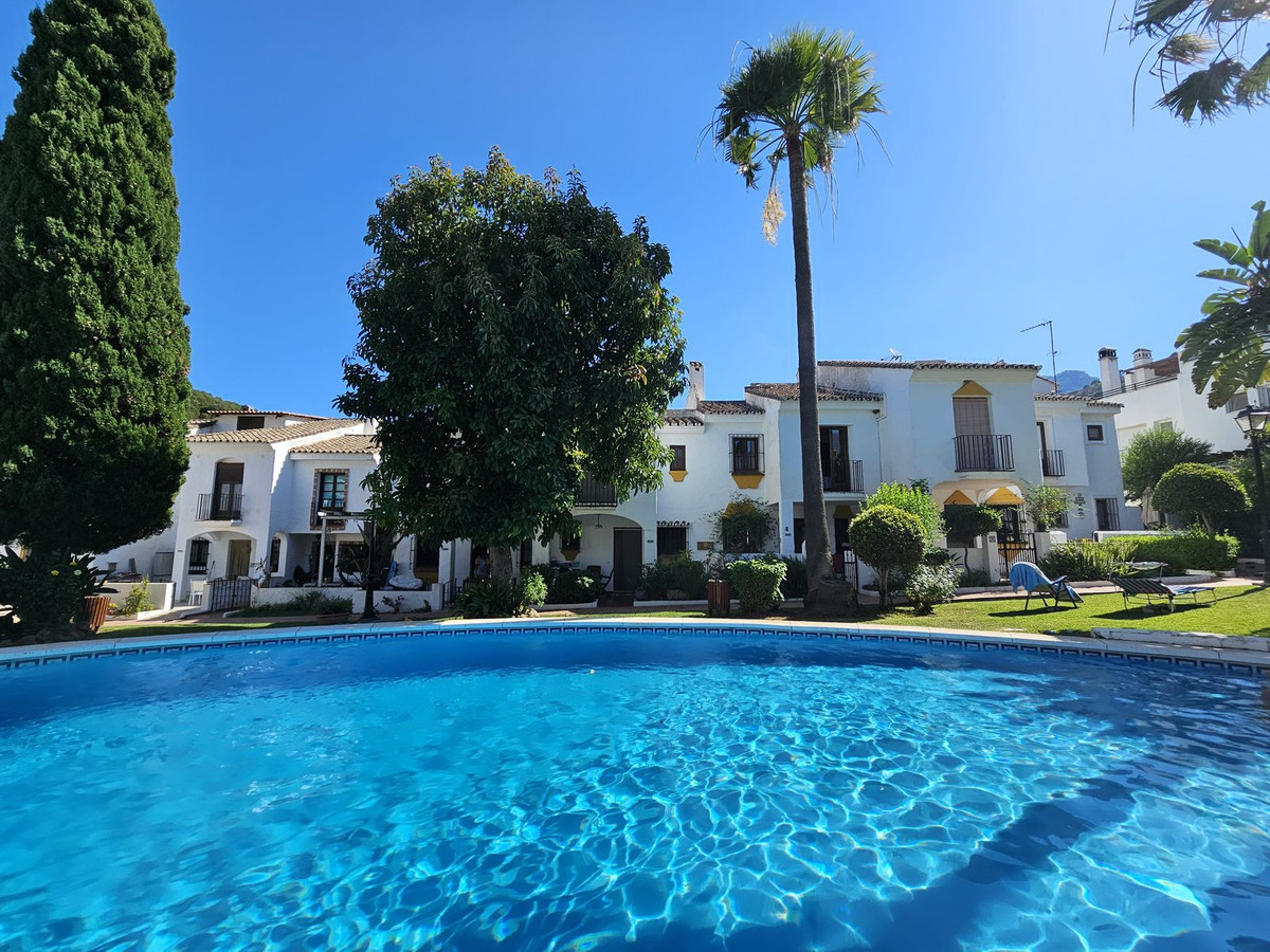 3 Bedroom Townhouse in Benahavís