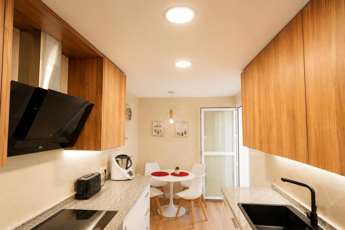 2 Bedroom Apartment in Marbella - Foto 5
