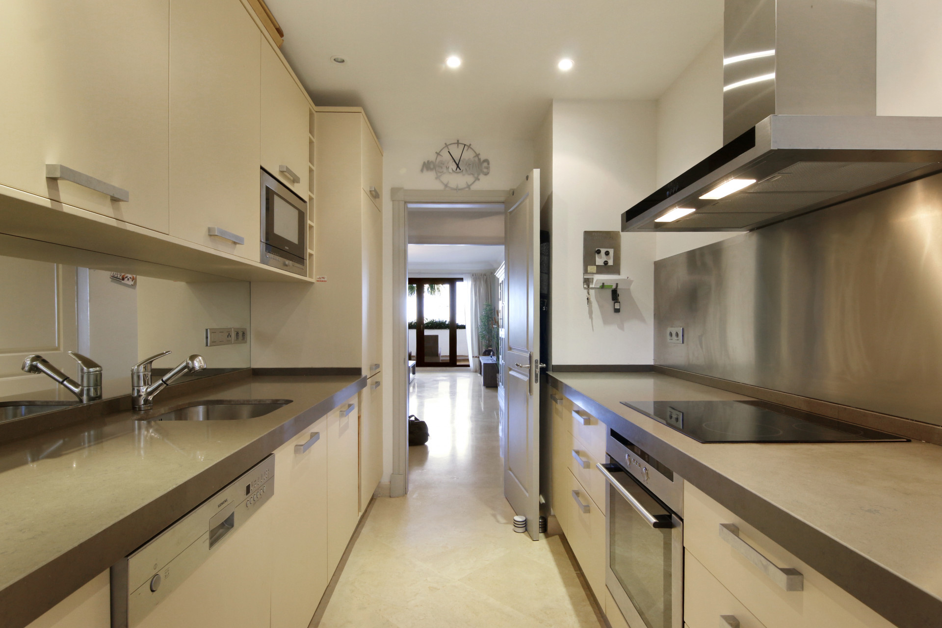 2 Bedroom Apartment in Casares - Photo 5