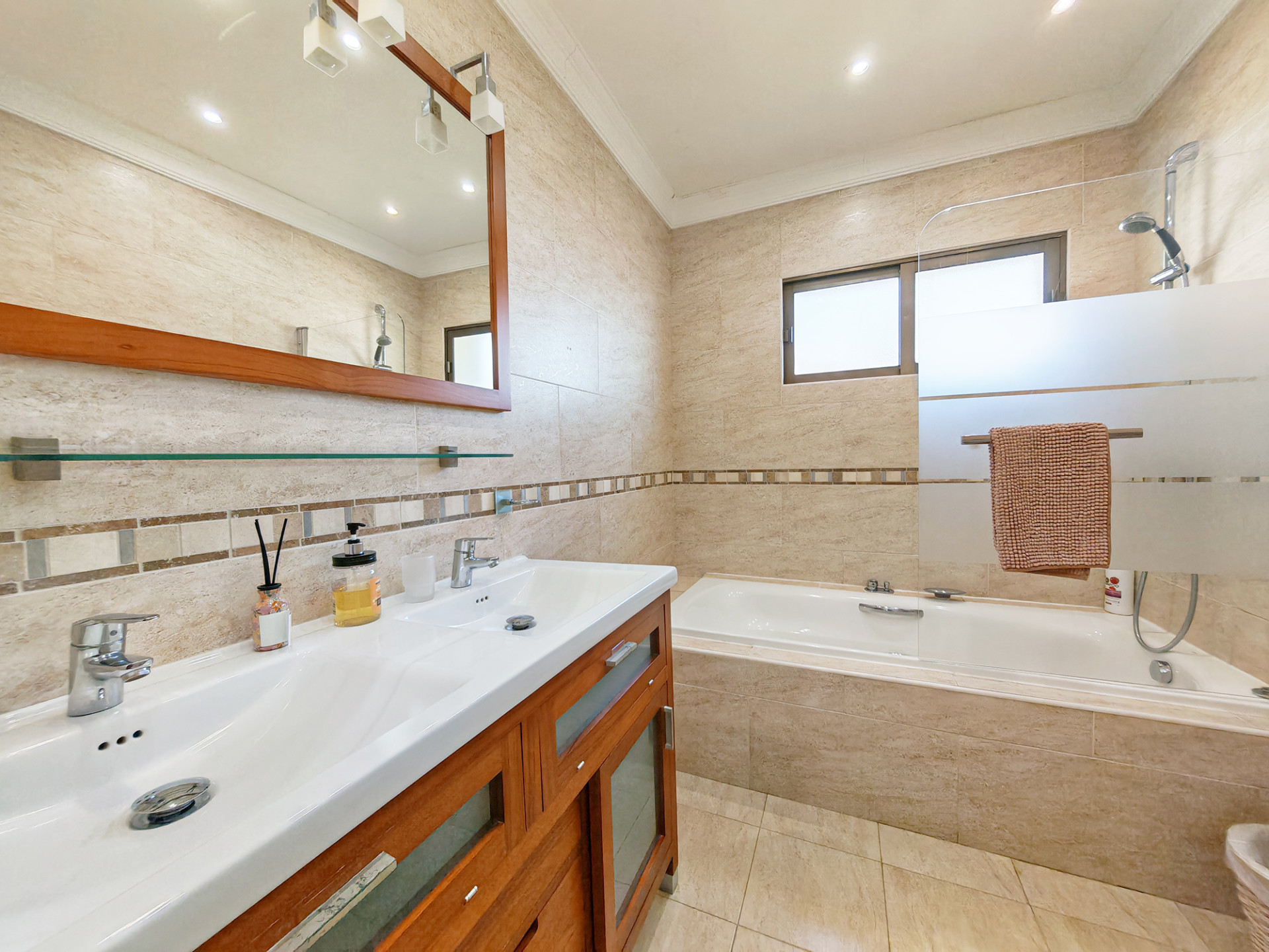 4 Bedroom Villa in Mijas - Photo 14
