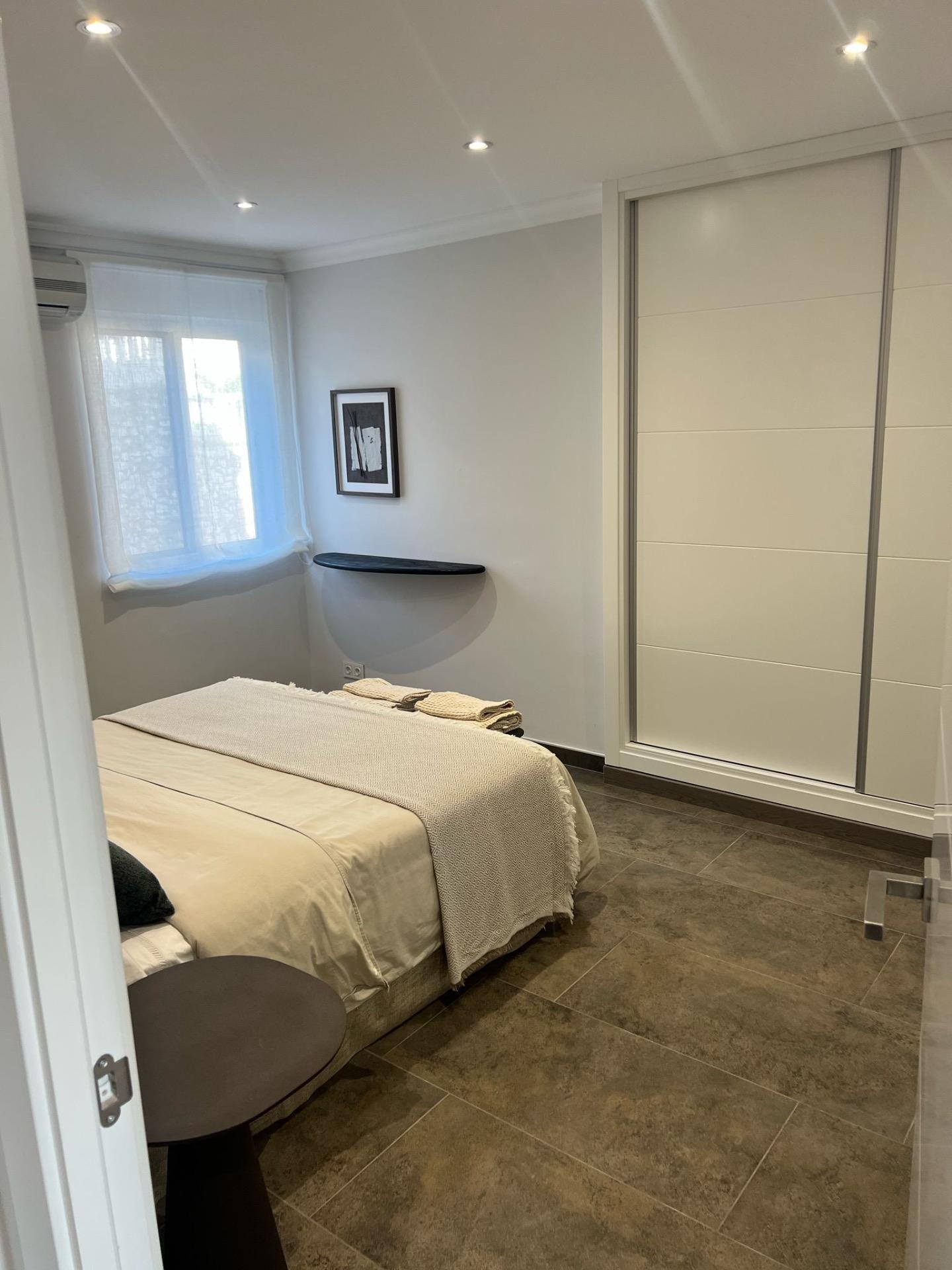 4 Bedroom Apartment in Fuengirola - Photo 15