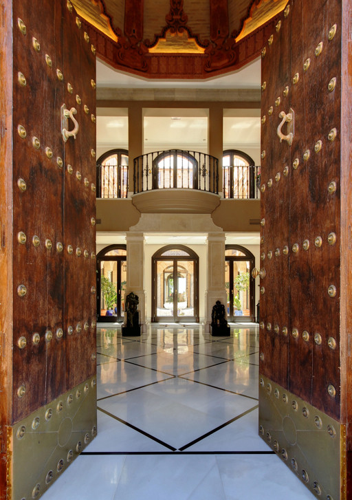 6 Bedroom Villa in Marbella - Photo 15