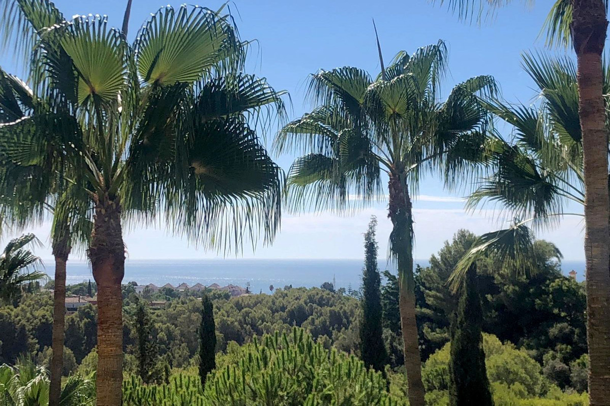 3 Bedroom Apartment in Marbella - Photo 14