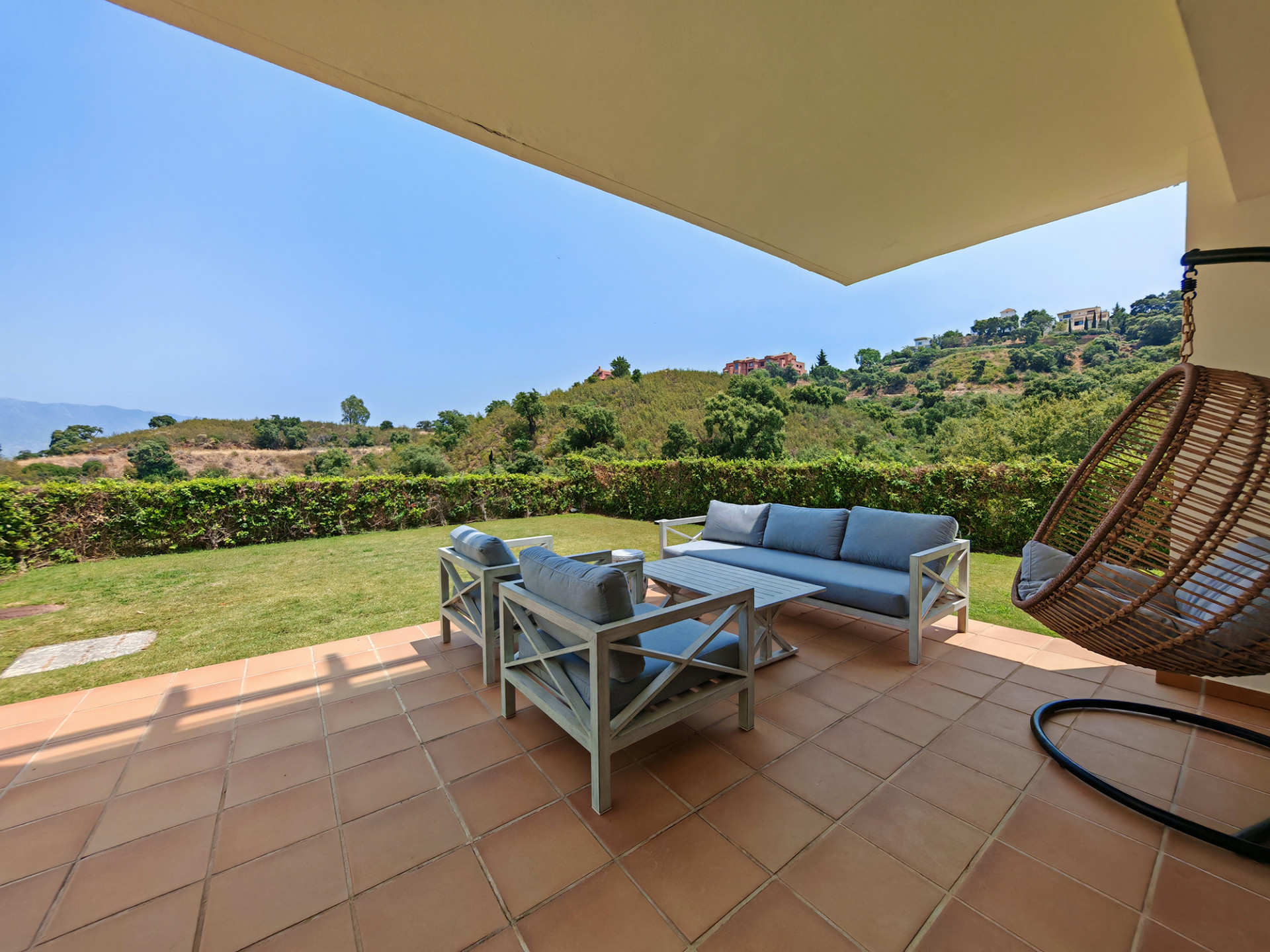 2 Bedroom Apartment in Marbella - Foto 2