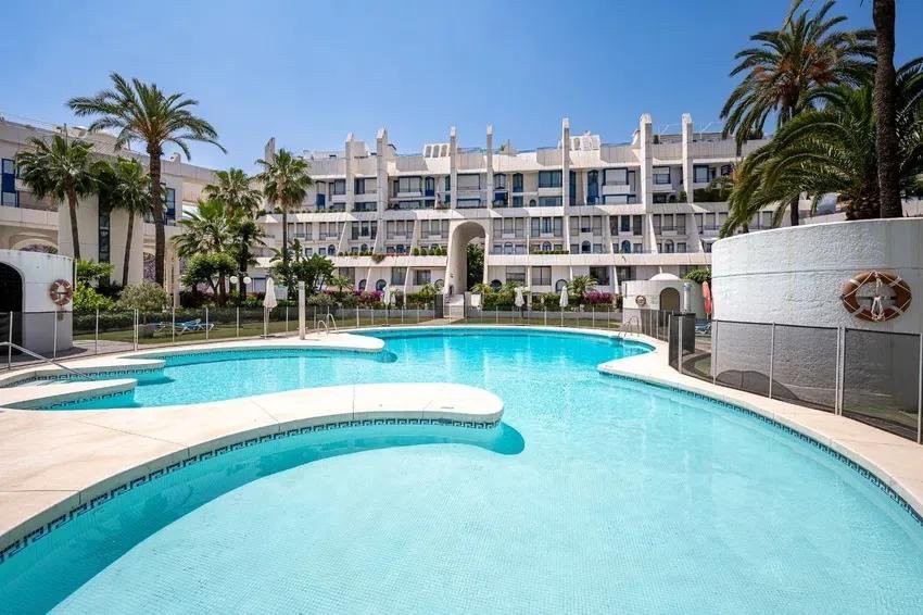Villa de 2 chambres vue mer à Malaga, Espagne – Photo 1