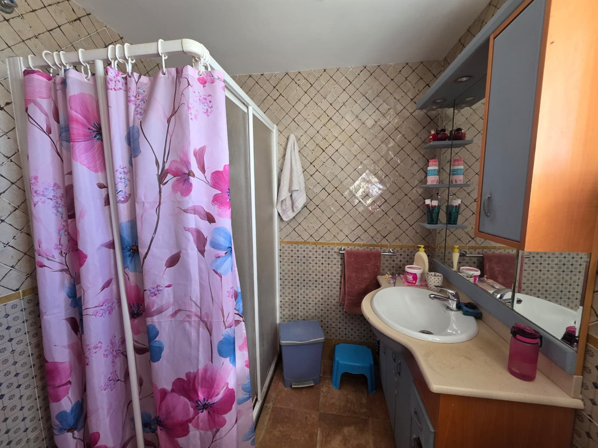 3 Bedroom Country house in Villanueva de la Concepción - Photo 10