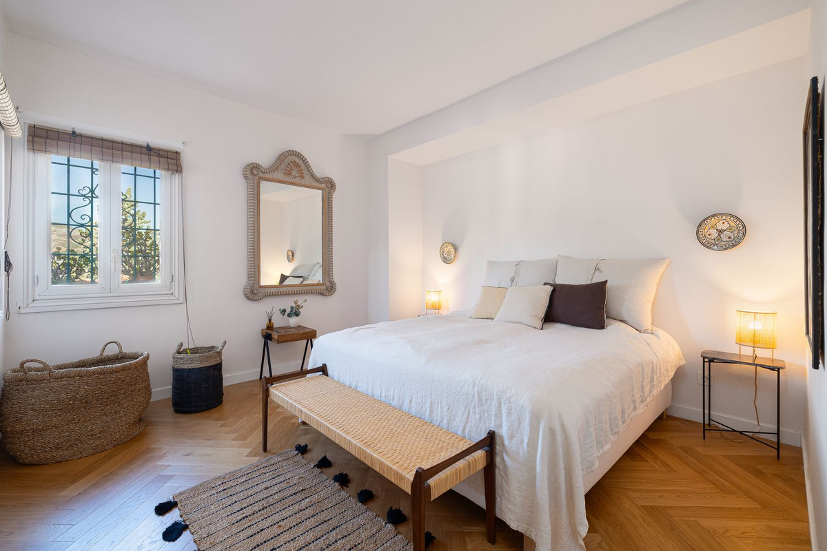 3 Bedroom Apartment in Marbella - Photo 23
