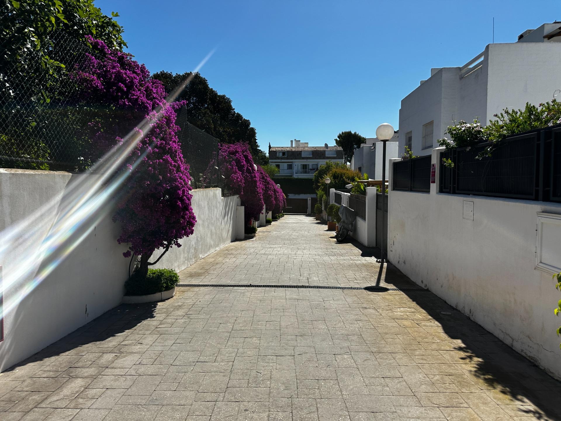 3 Bedroom Townhouse in Marbella - Photo 9