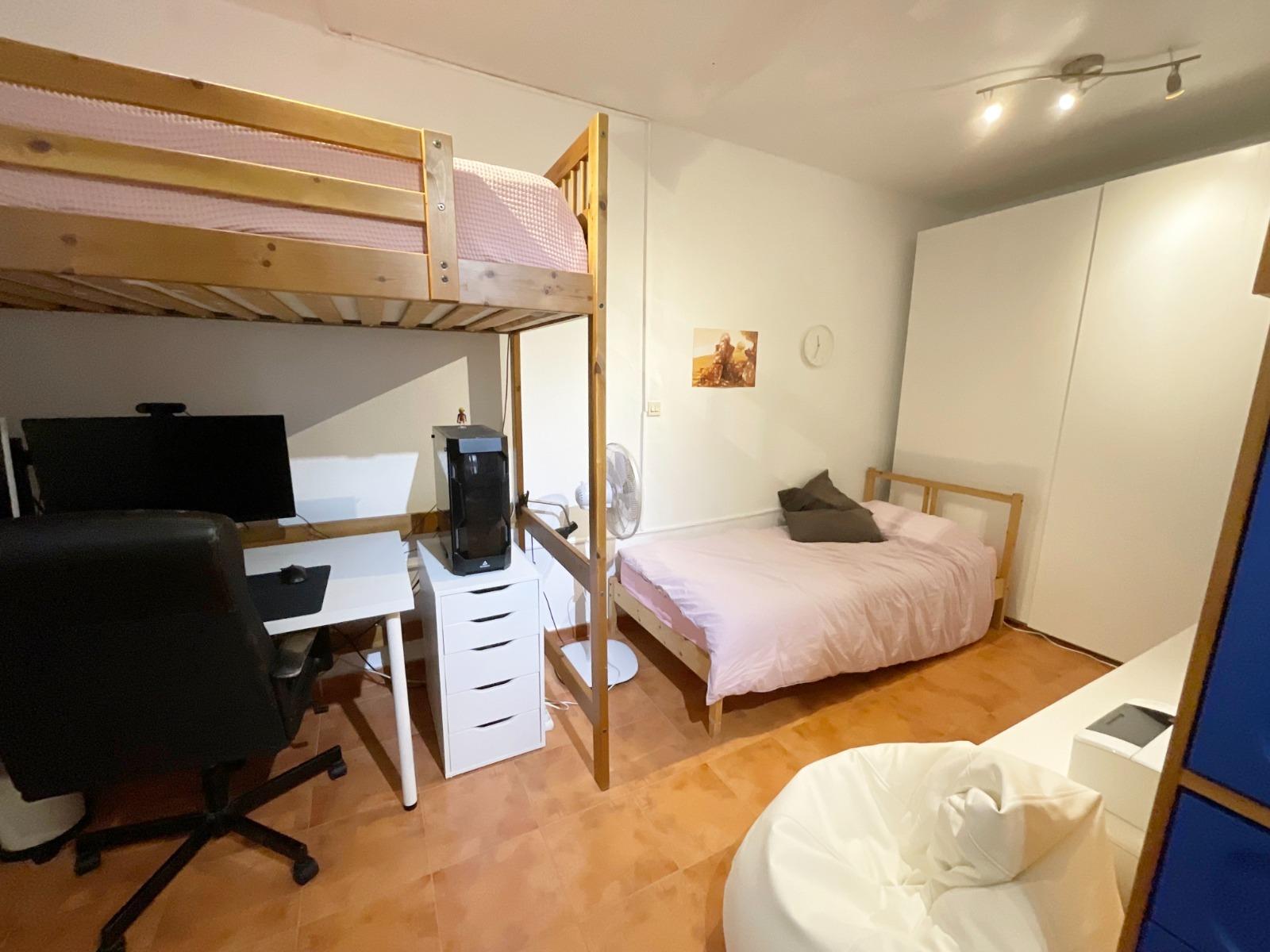 Chalet de 4 dormitorios en Murcia – Foto 15