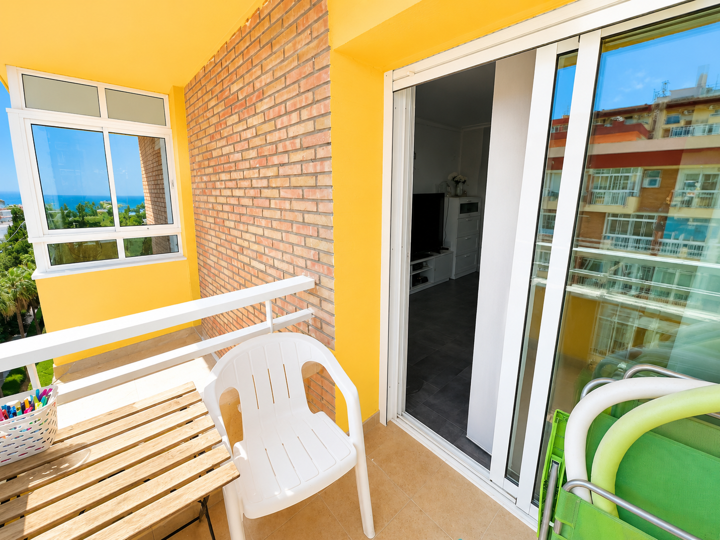 1 Bedroom Apartment in Benalmádena - Photo 8