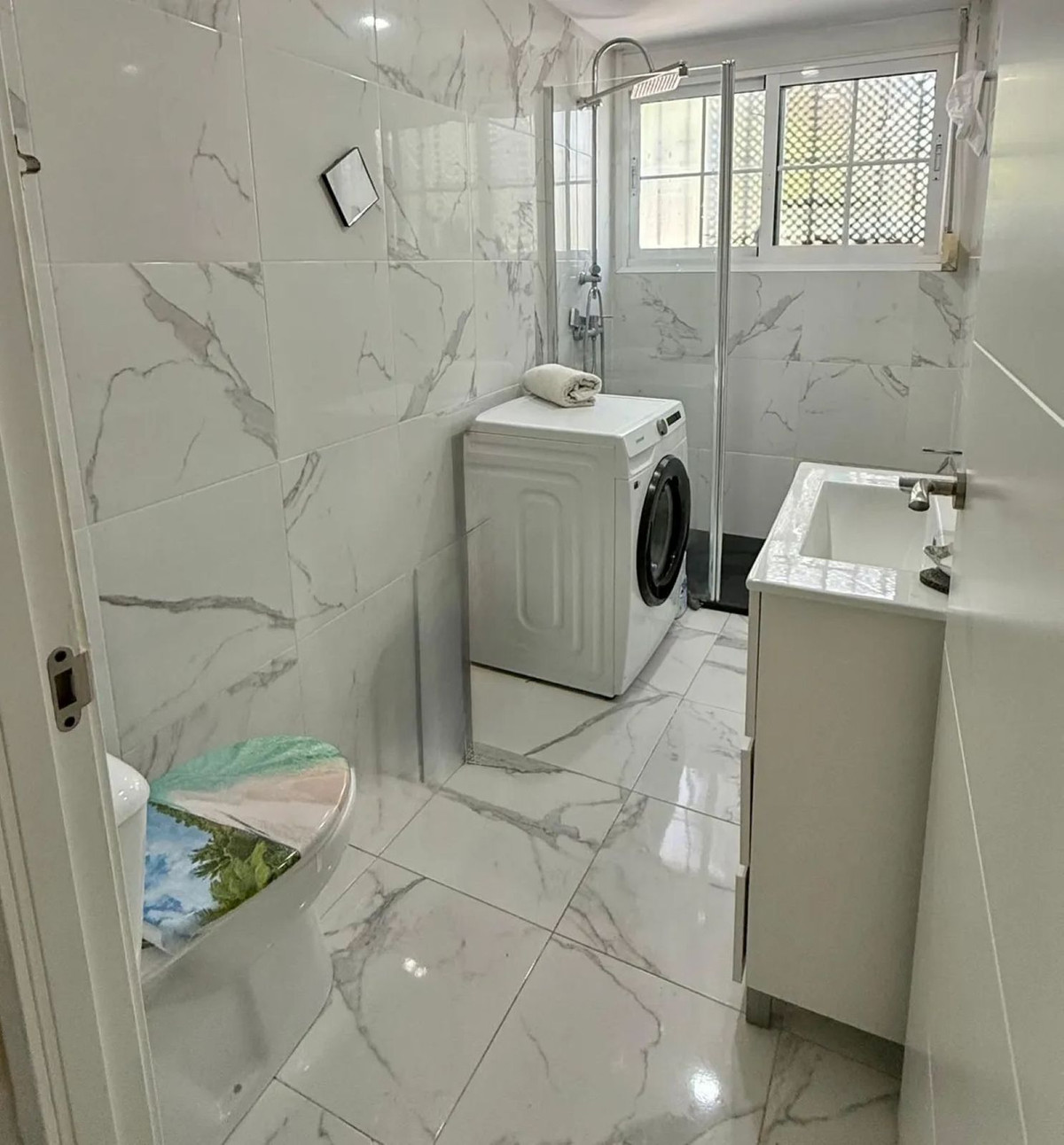 3 Bedroom Apartment in Benalmádena - Photo 16