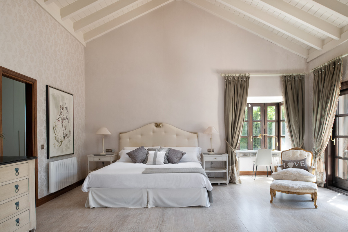 5 Bedroom Villa in Marbella - Фото 14