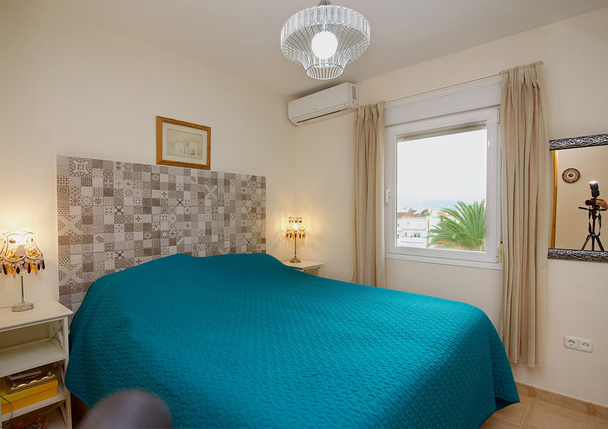 5 Bedroom Villa in Coín - Photo 19
