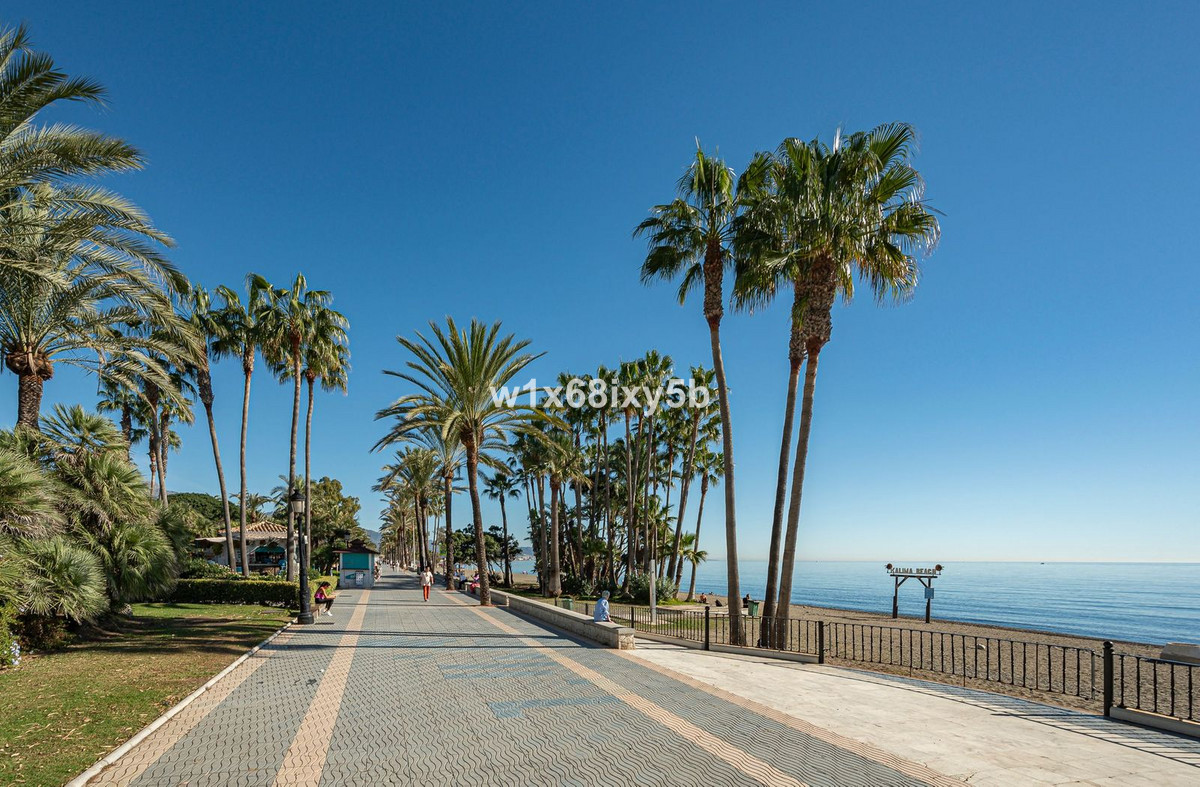 3 Bedroom Apartment in San Pedro de Alcántara - Photo 33