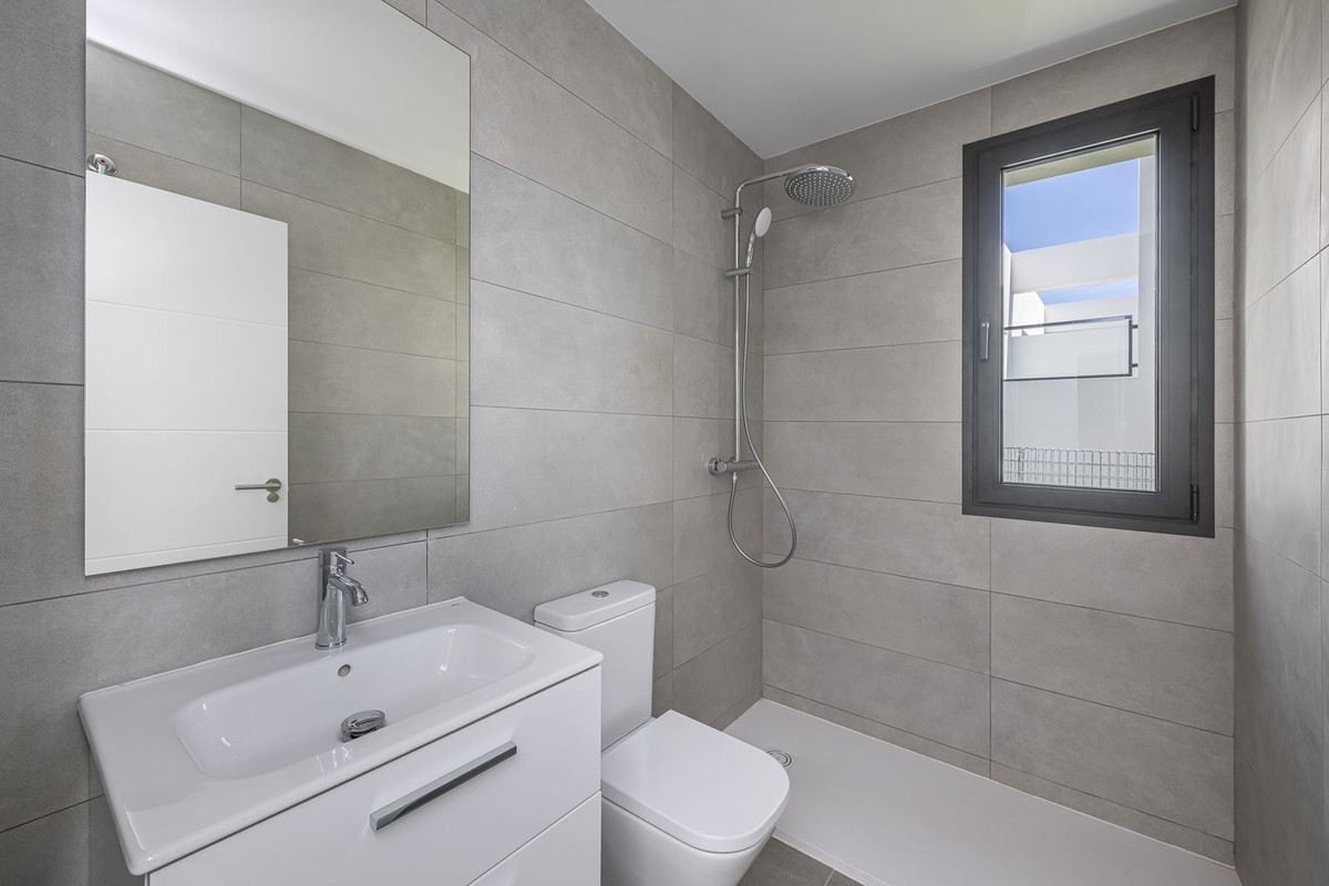 3 Bedroom Townhouse in Mijas - Photo 26