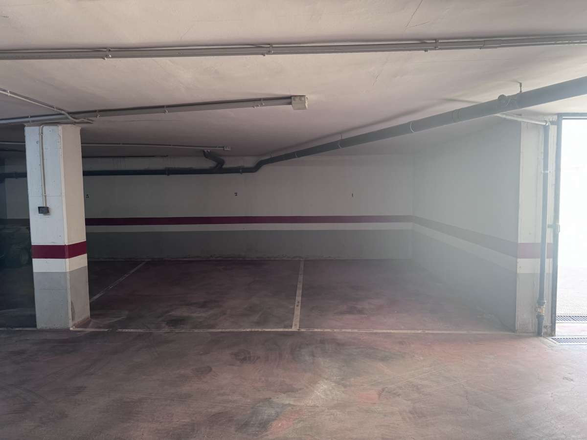 Garage with pool in Murcia, Spain – Photo 3