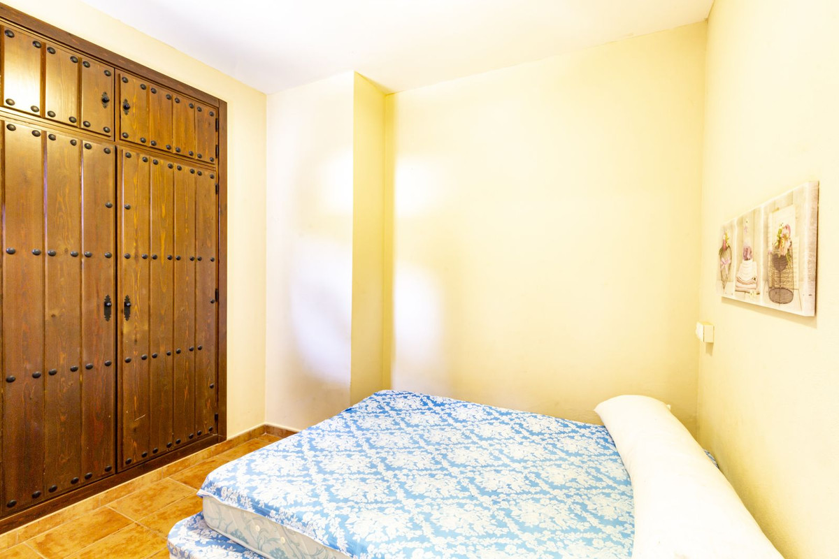 11 Bedroom Country house in Guaro - Photo 33