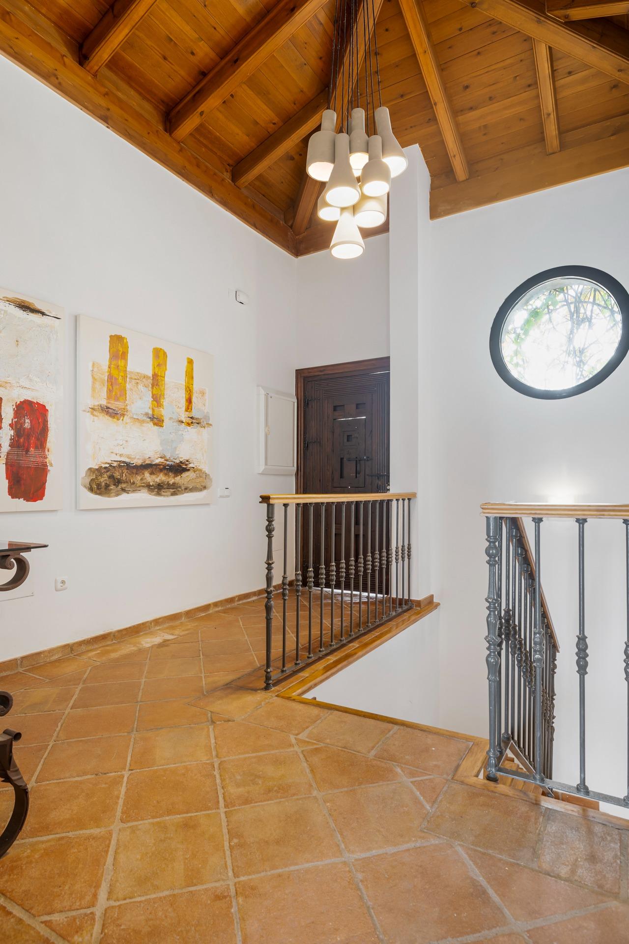 5 Bedroom Villa in Benahavís - Фото 15