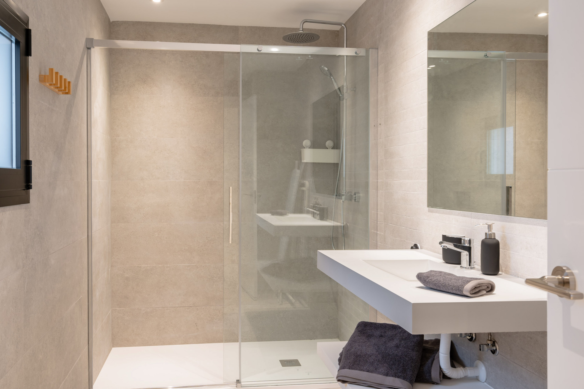 3 Bedroom Apartment in Marbella - Photo 10
