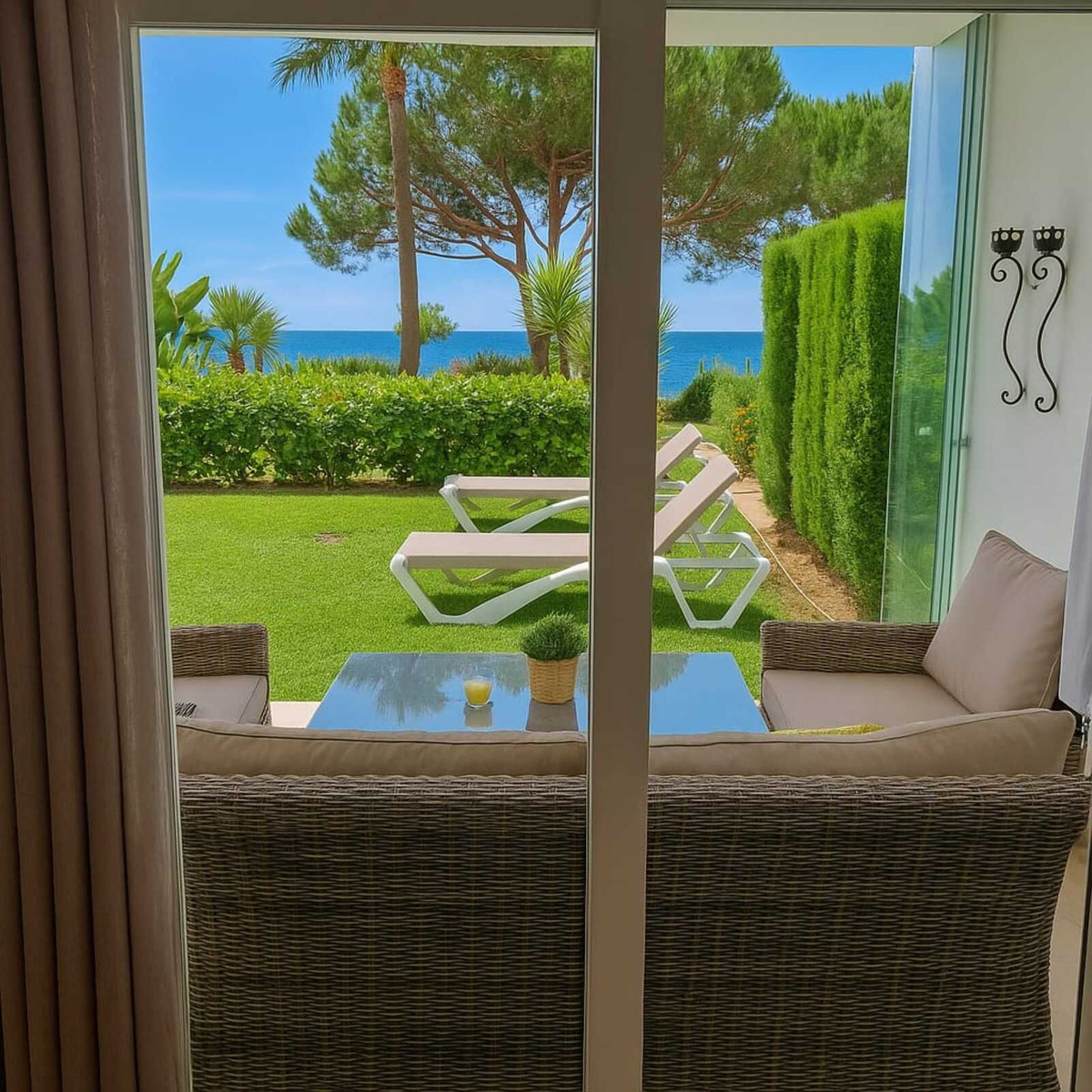 2 Bedroom Apartment in Mijas - Photo 11