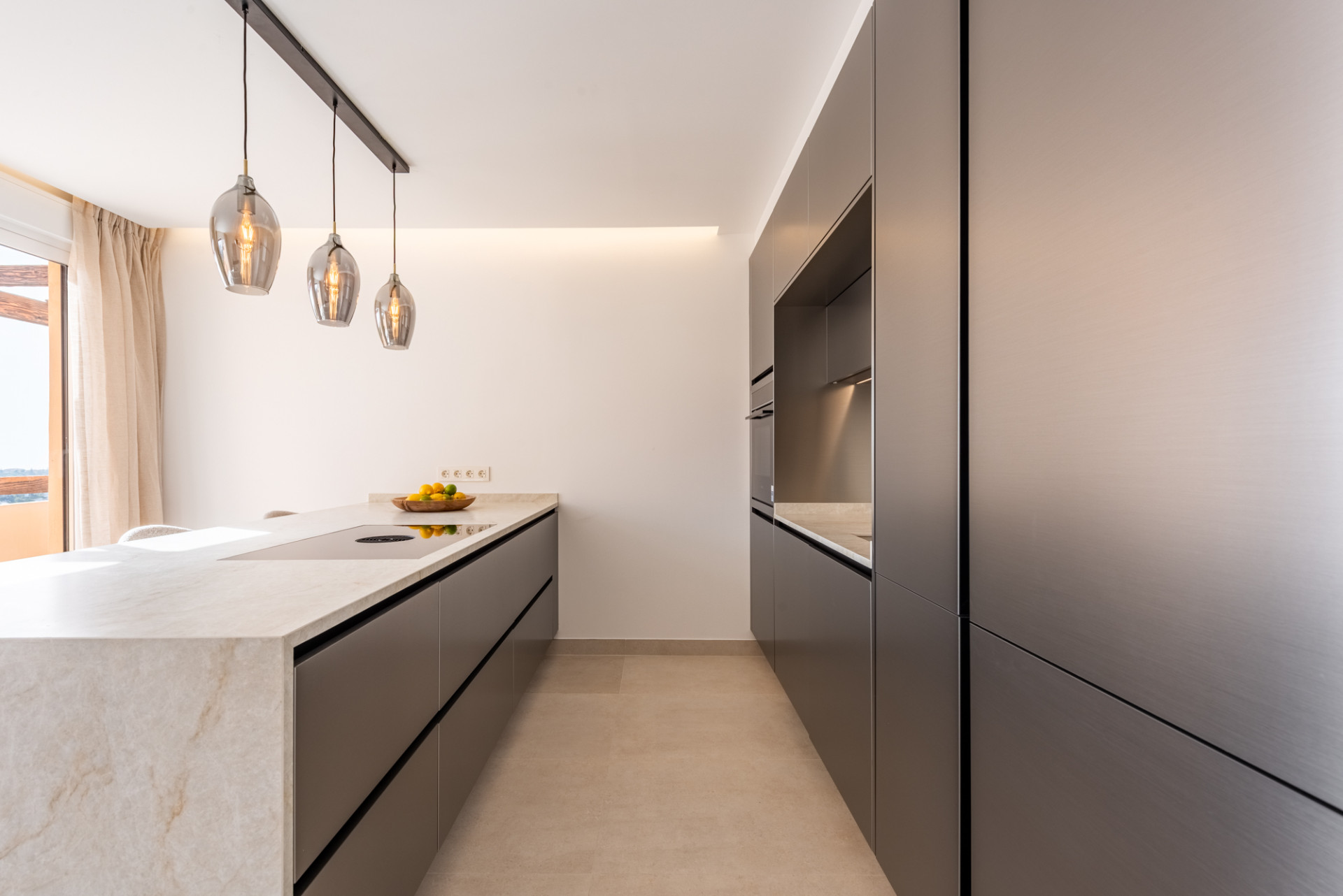 2 Bedroom Penthouse in Benahavís - Photo 8