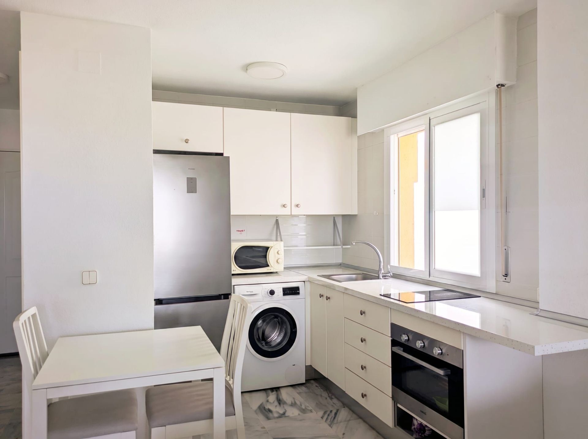 1 Bedroom Apartment in Mijas - Photo 4