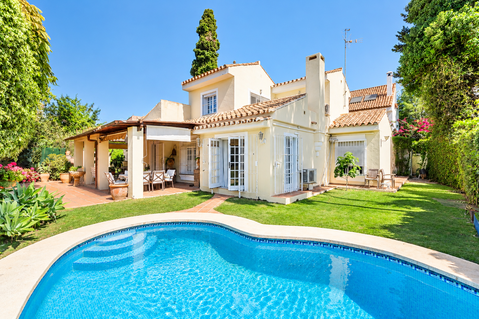 Villa in Marbella Golden Mile