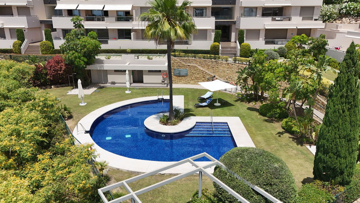 3 Bedroom Apartment in Benahavís - Photo 31