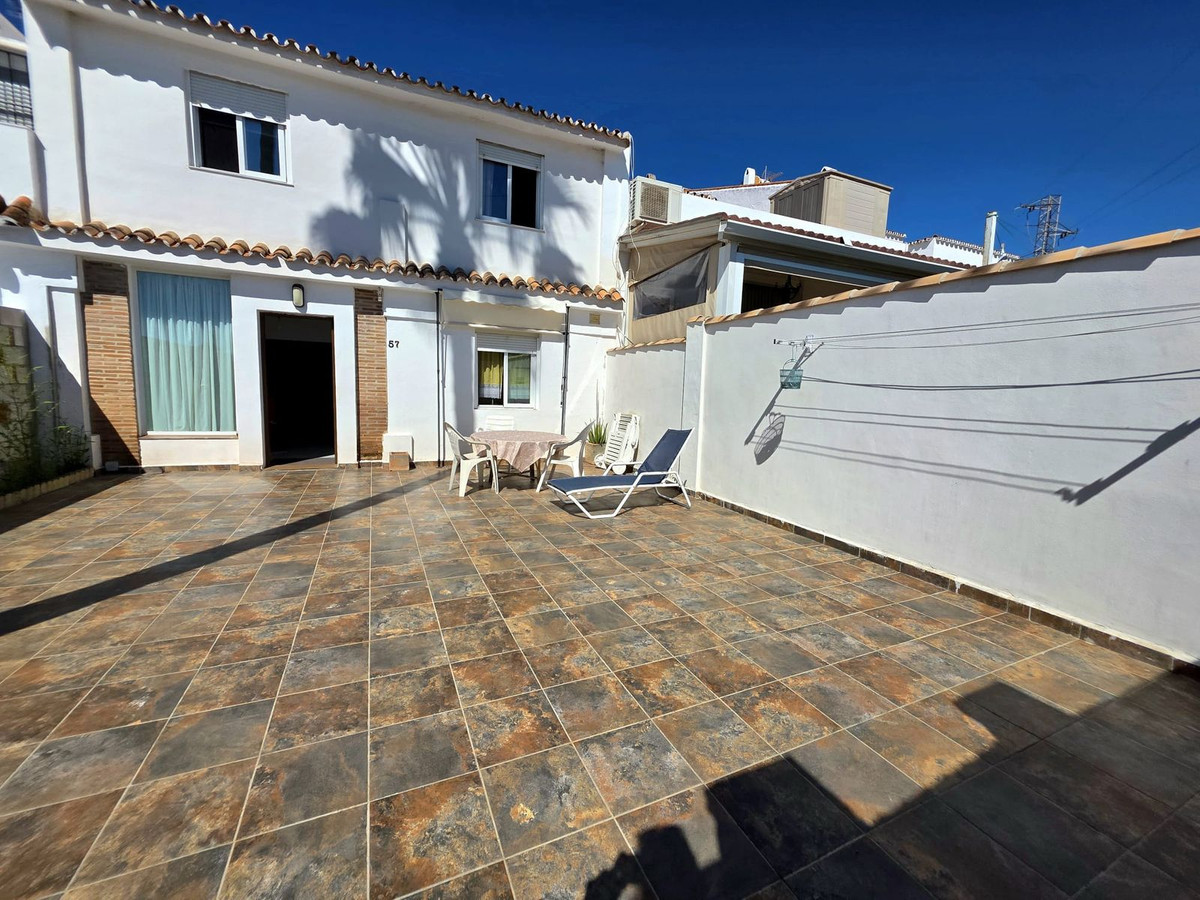 3 Bedroom Townhouse in Estepona - Photo 24