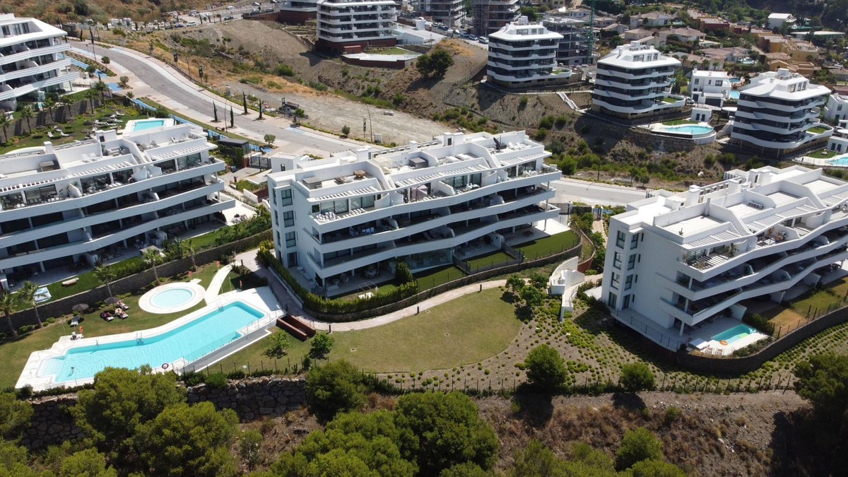 3 Bedroom Apartment in Fuengirola - Photo 30