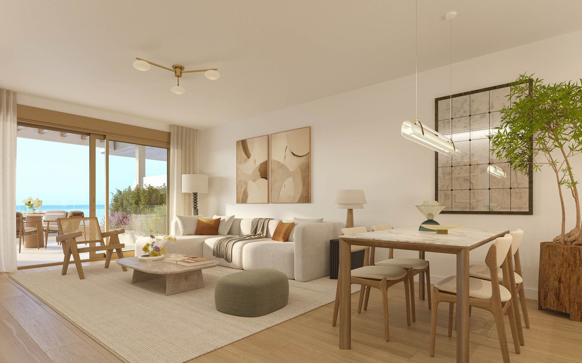 3 Bedroom Apartment in Torremolinos - Photo 8