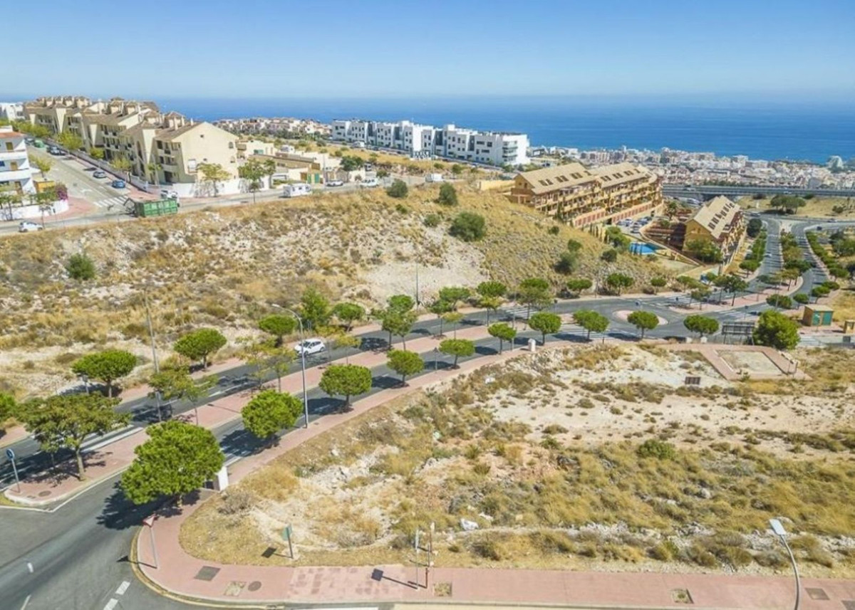 696 m² Plot in Benalmádena - Photo 10