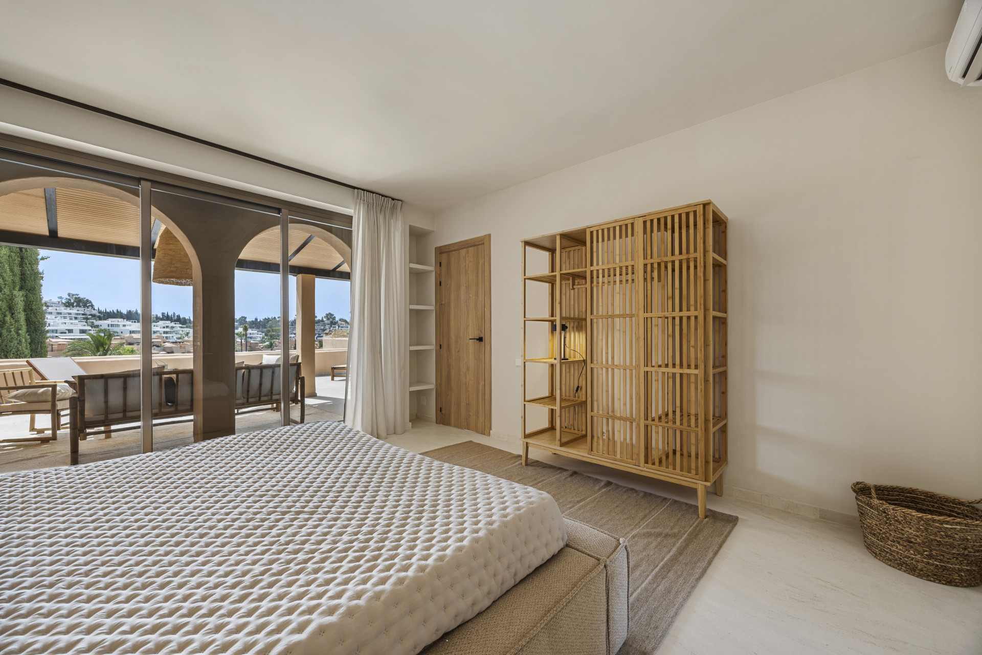 3 Bedroom Penthouse in Estepona - Photo 17