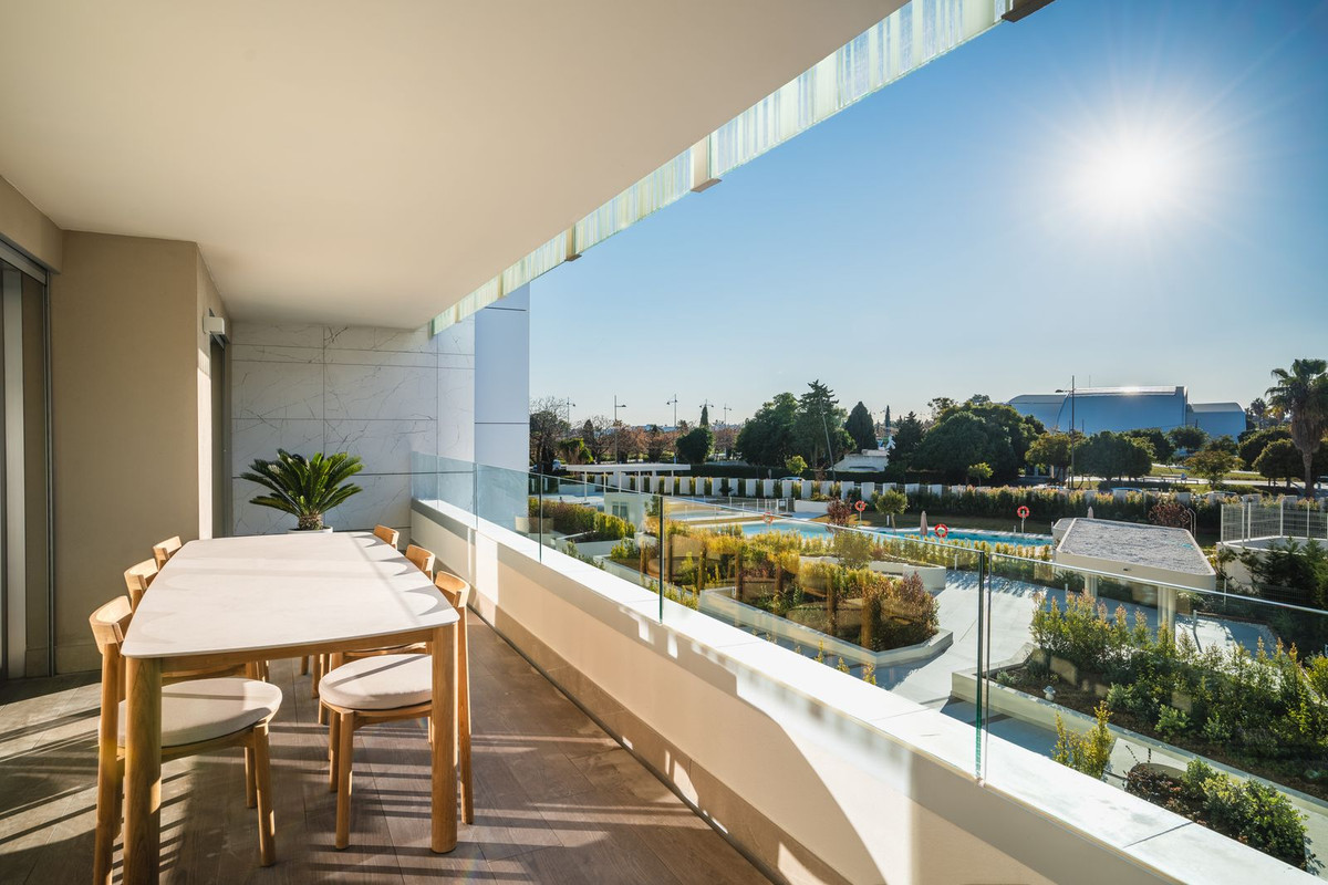 3 Bedroom Apartment in San Pedro de Alcántara - Photo 11